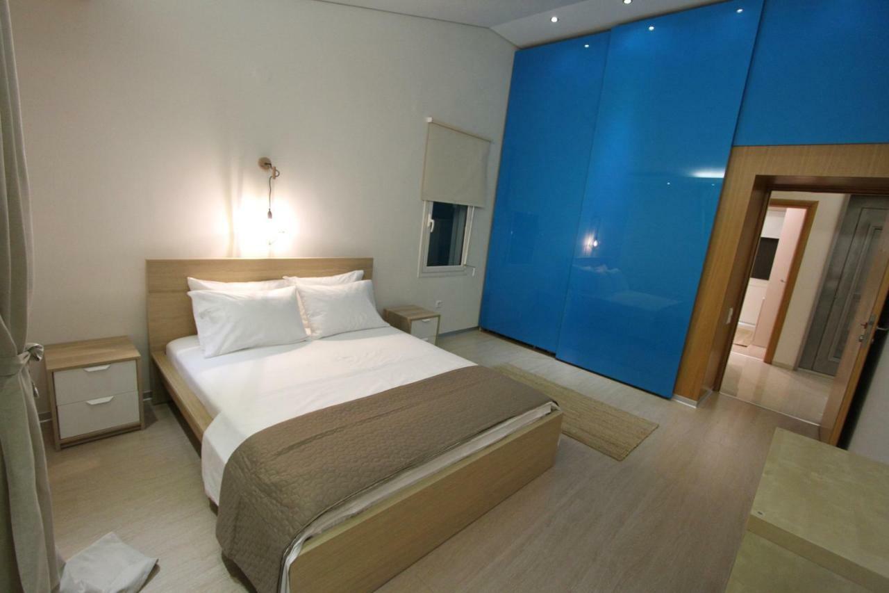 Aerides Luxury Villa Palaiontsiflikion Bagian luar foto